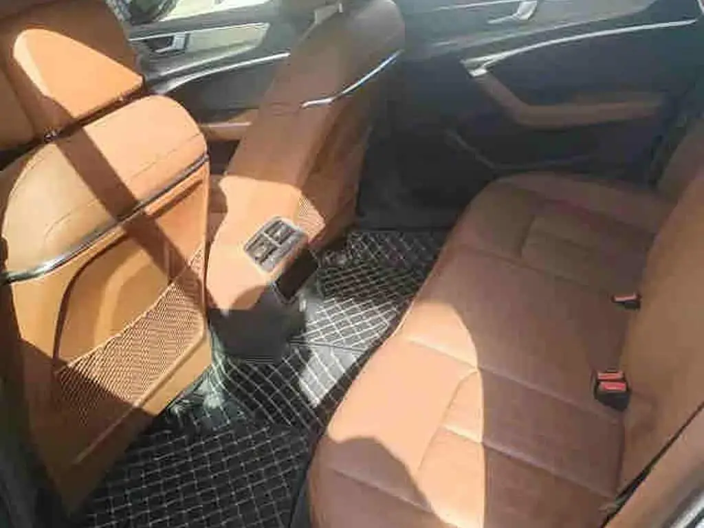 Audi A6L 2019 — Photo 5/5
