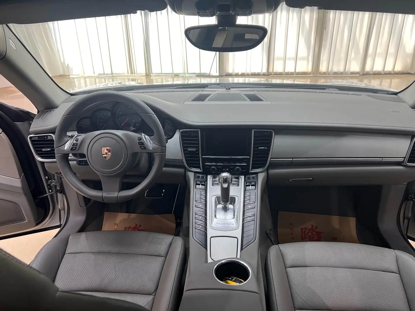 Porsche Panamera 2012 — Photo 13/16