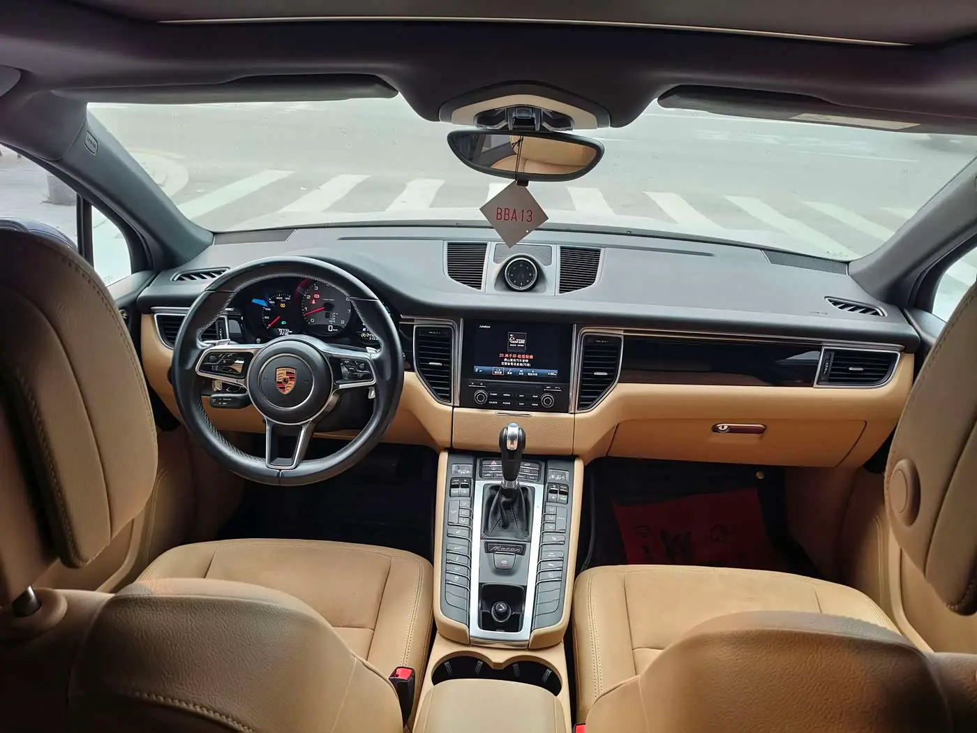 Porsche Macan 2018 — Photo 9/20