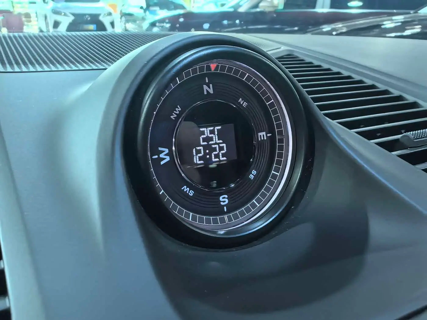 Porsche Cayenne 2025 — Фото 15/20