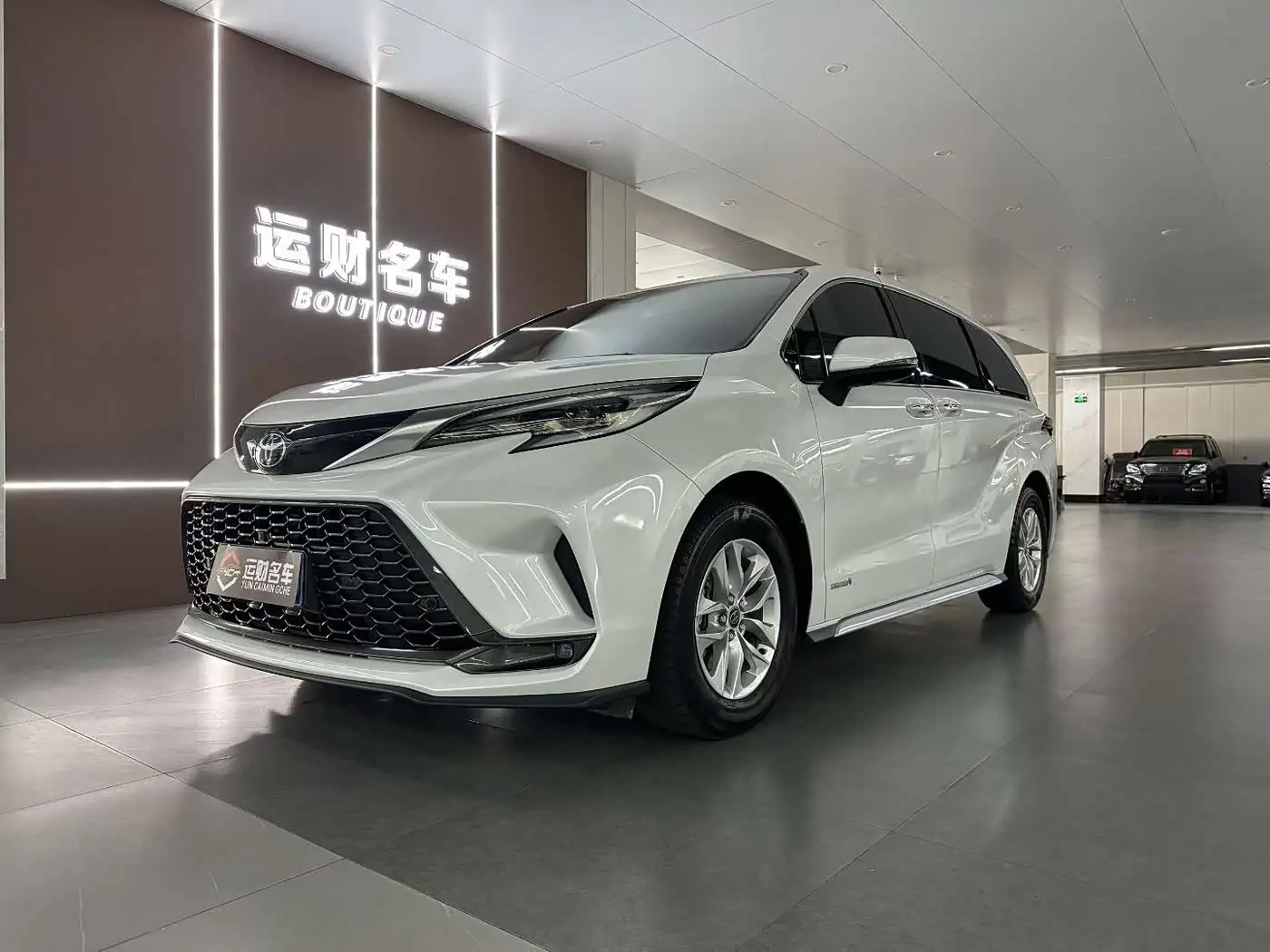Toyota Granvia, 2024