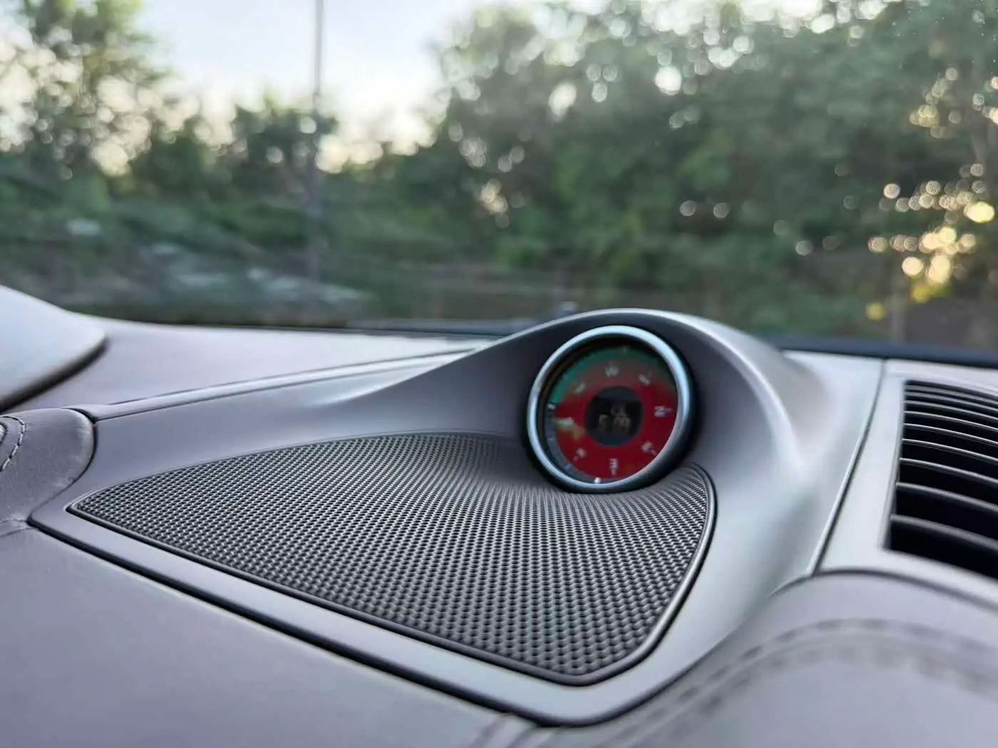 Porsche Cayenne 2012 — Şəkil 19/20