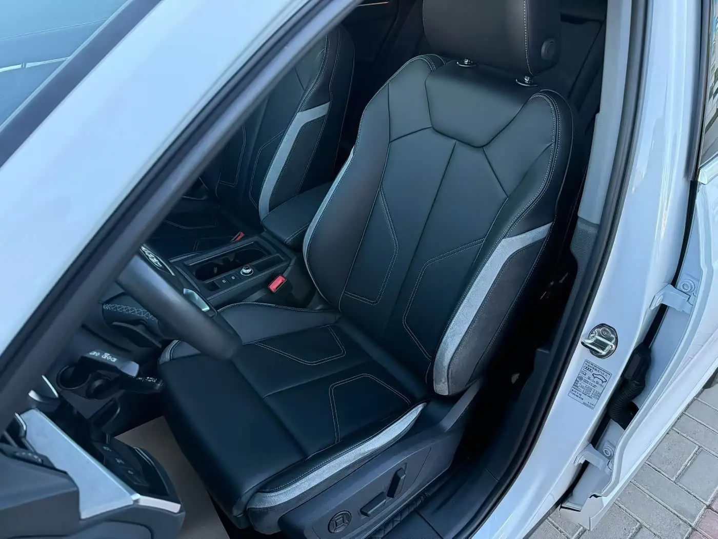 Audi Q3 2024 — Photo 12/17