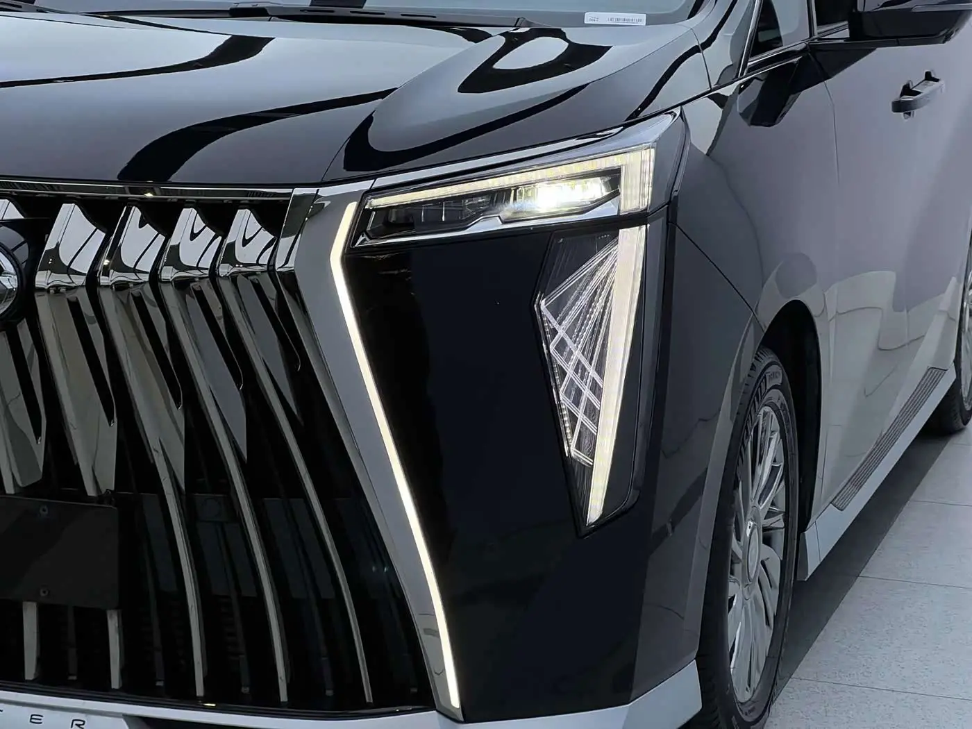 GAC Trumpchi Trumpchi M8 2024 — Şəkil 3/9