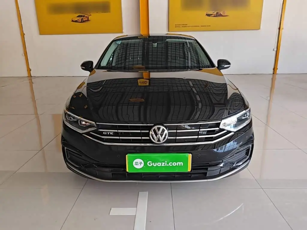 Volkswagen Magotan GTE Plug-in Hybrid 2021 — Photo 3/20