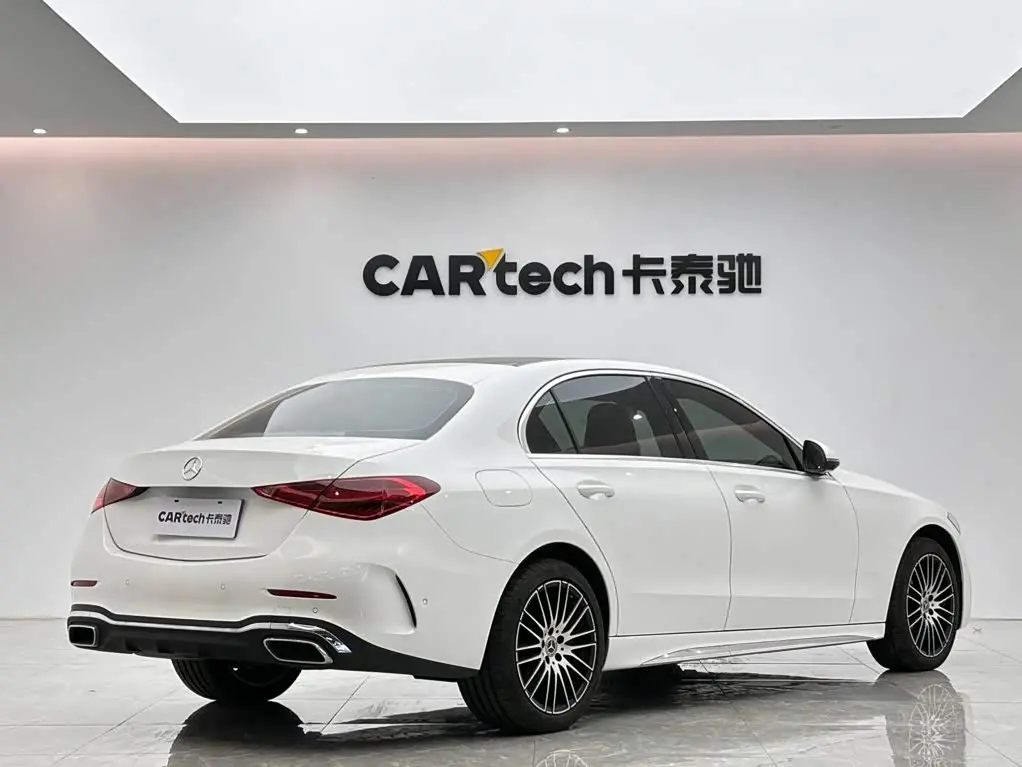 Mercedes-Benz C-Class 2025 — Фото 5/16