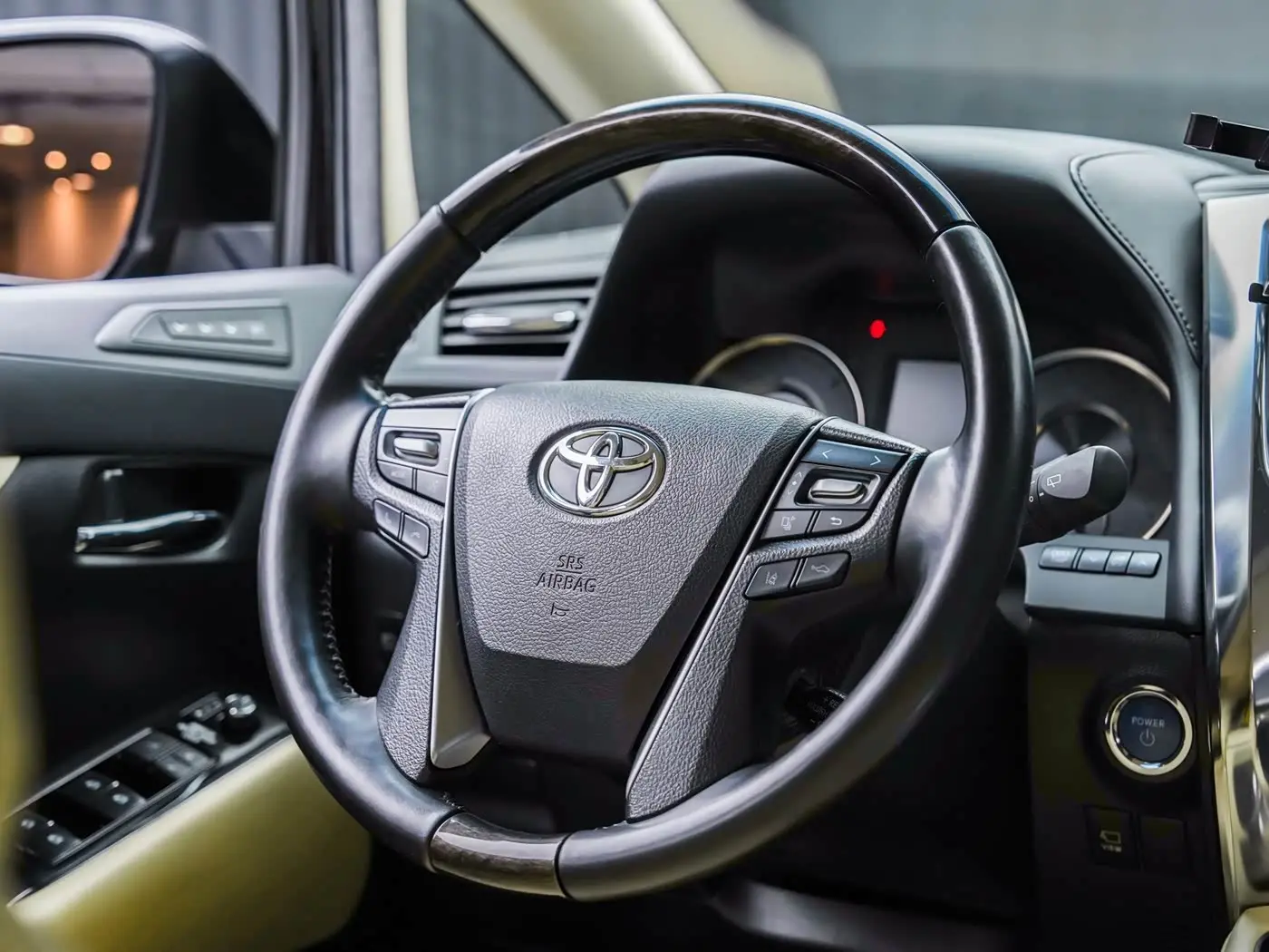 Toyota Vellfire 2020 — Photo 10/20