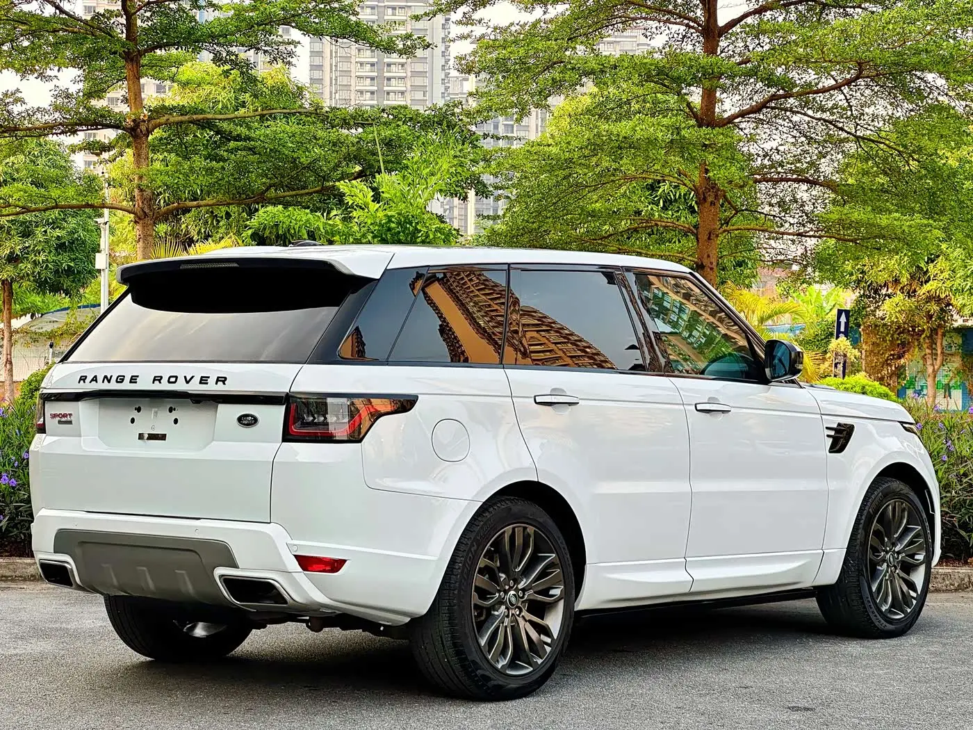 Land Rover Range Rover Sport 2014 — Photo 7/20