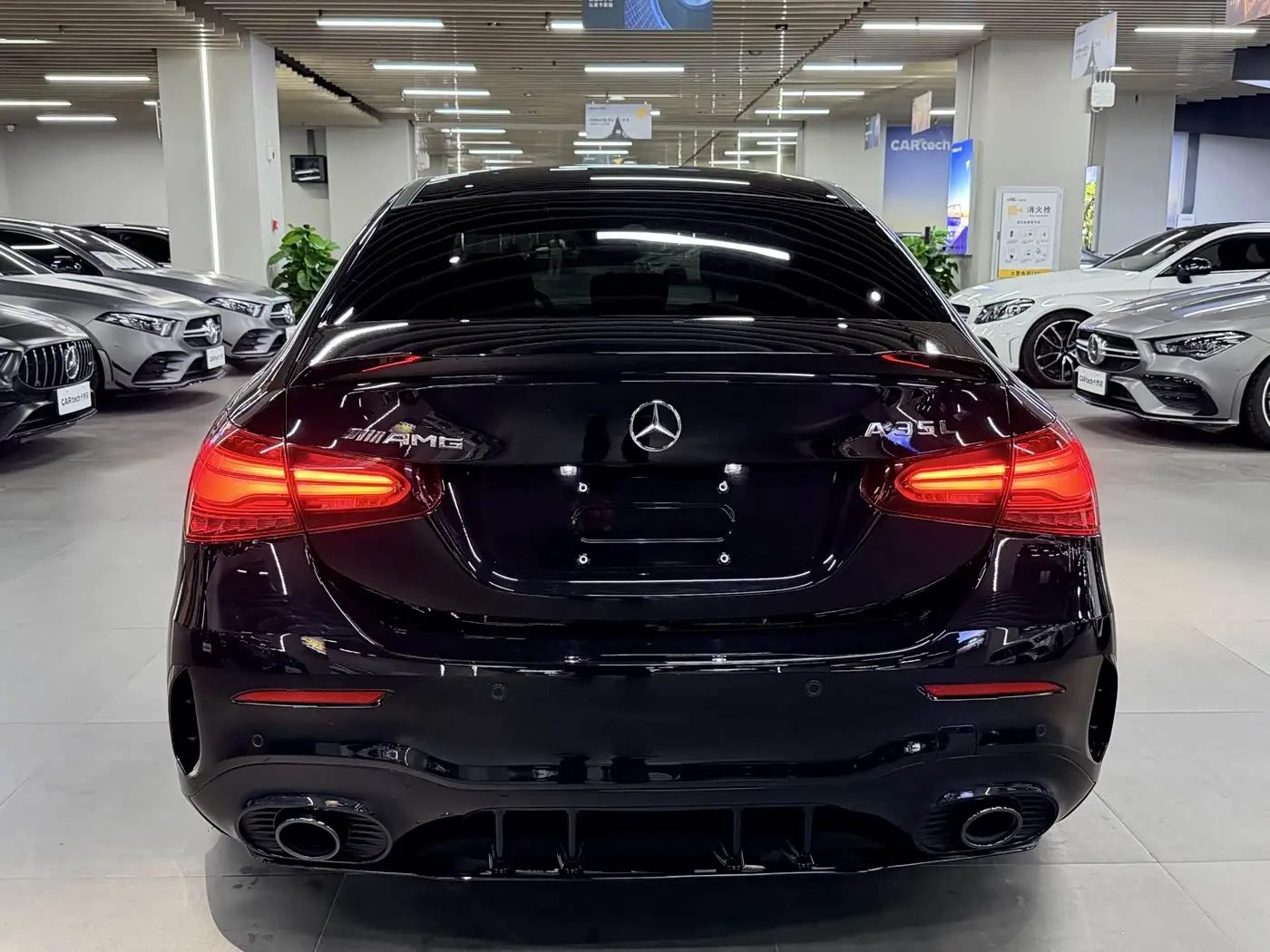 Mercedes-Benz A-Class AMG 2024 — Фото 6/11