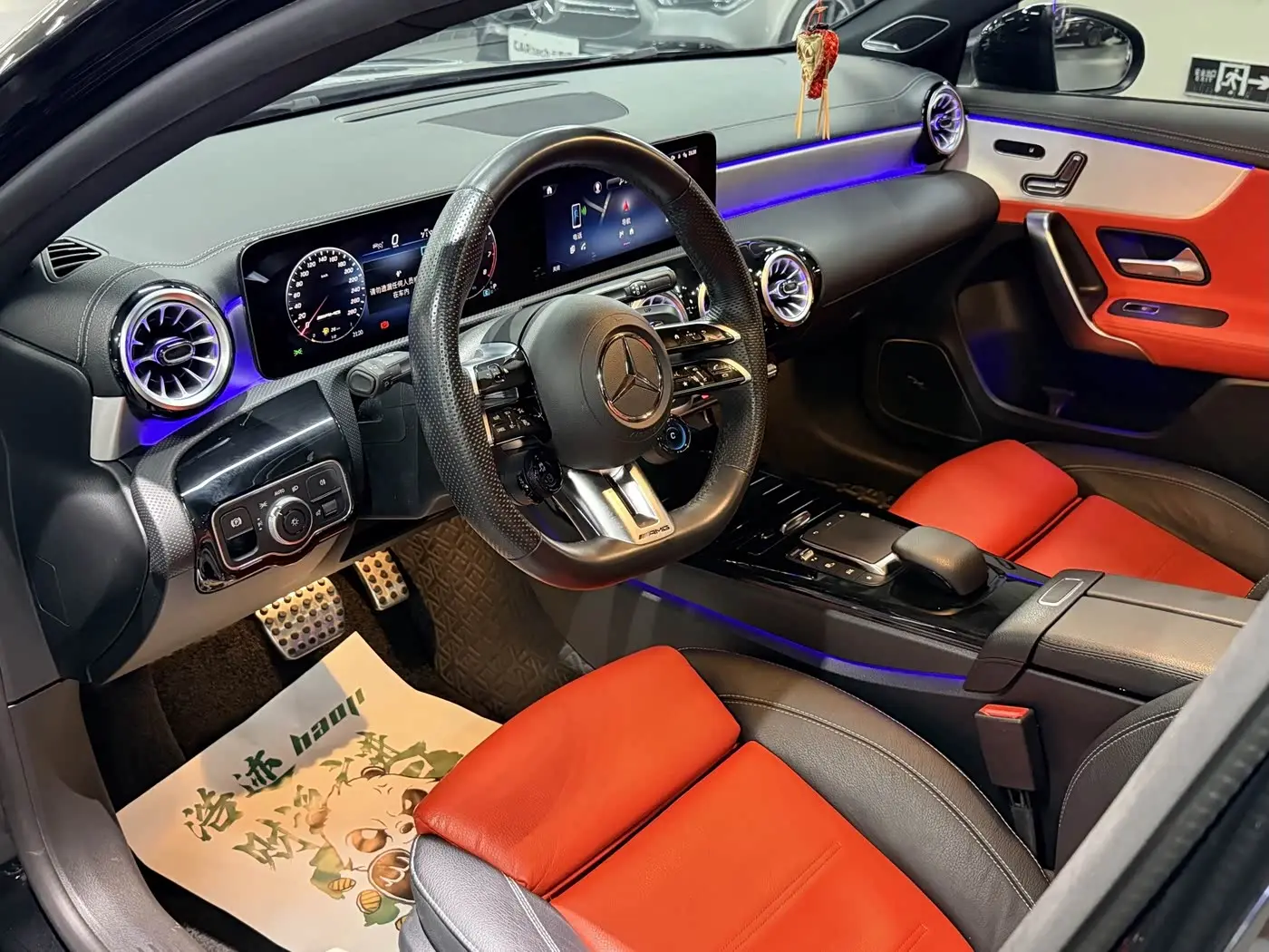 Mercedes-Benz A-Class AMG 2024 — Фото 8/11