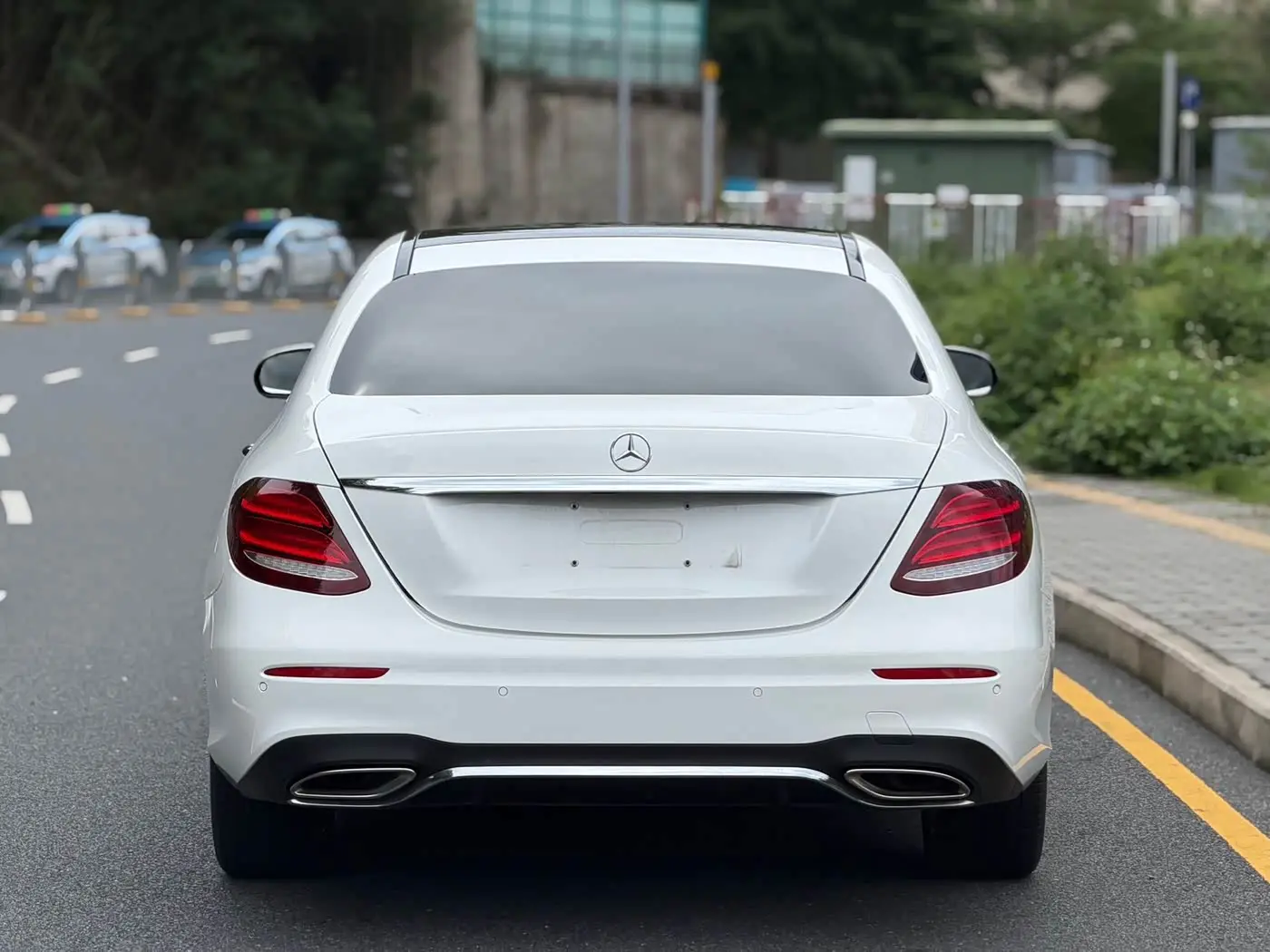 Mercedes-Benz E-Class 2020 — Фото 14/16