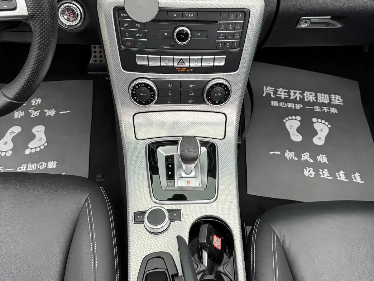 Mercedes-Benz SLC 2019 — Photo 15/20