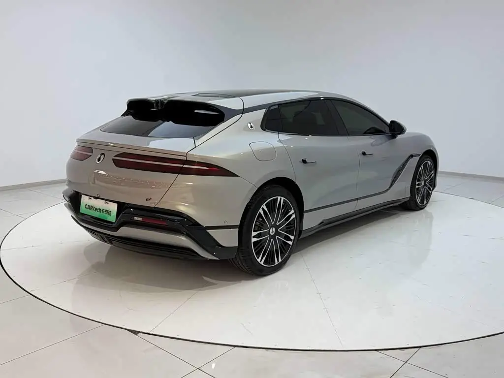 Denza Z9GT 2025 — Photo 8/20