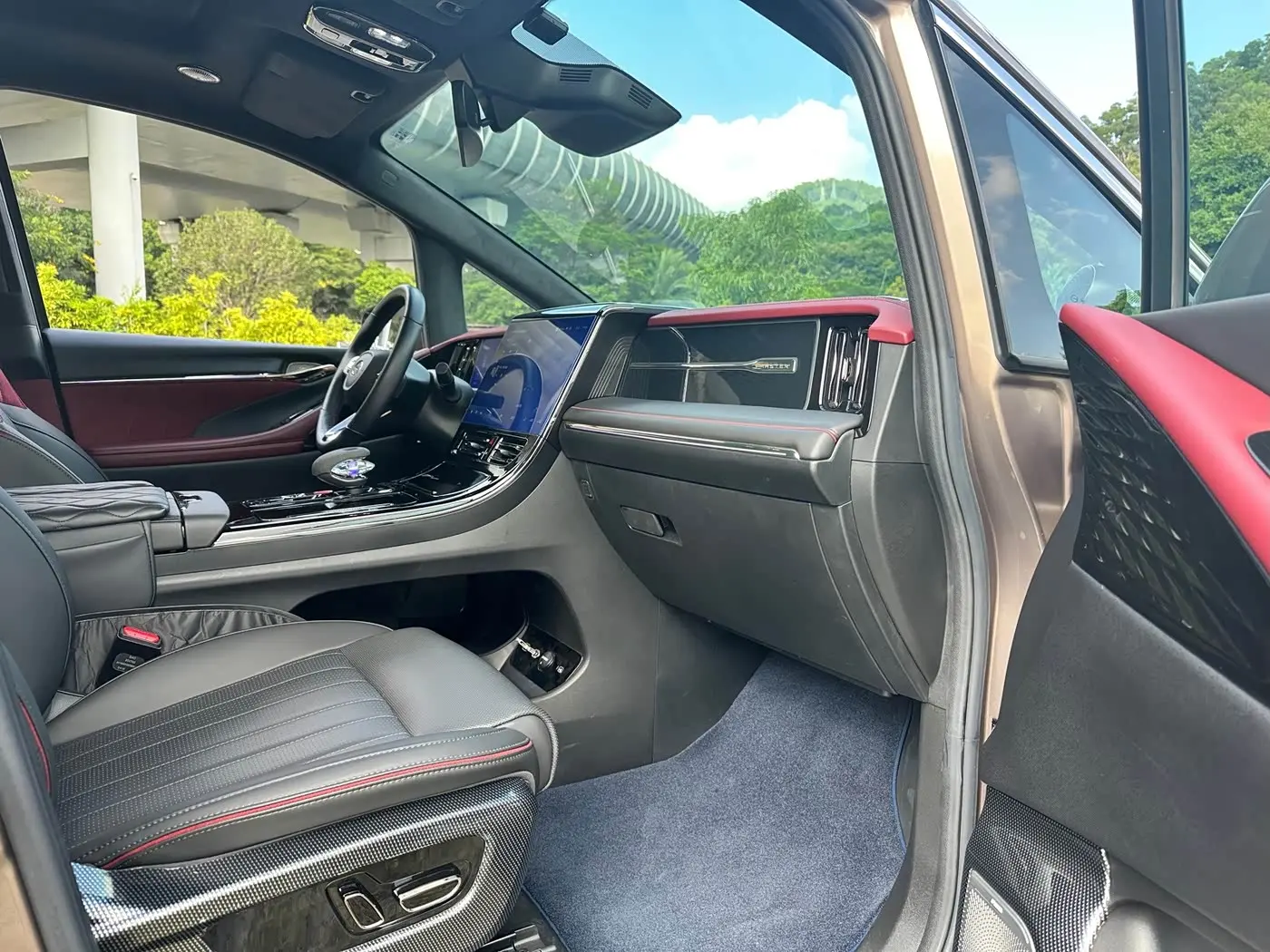 GAC Trumpchi Trumpchi M8 2024 — Фото 10/20