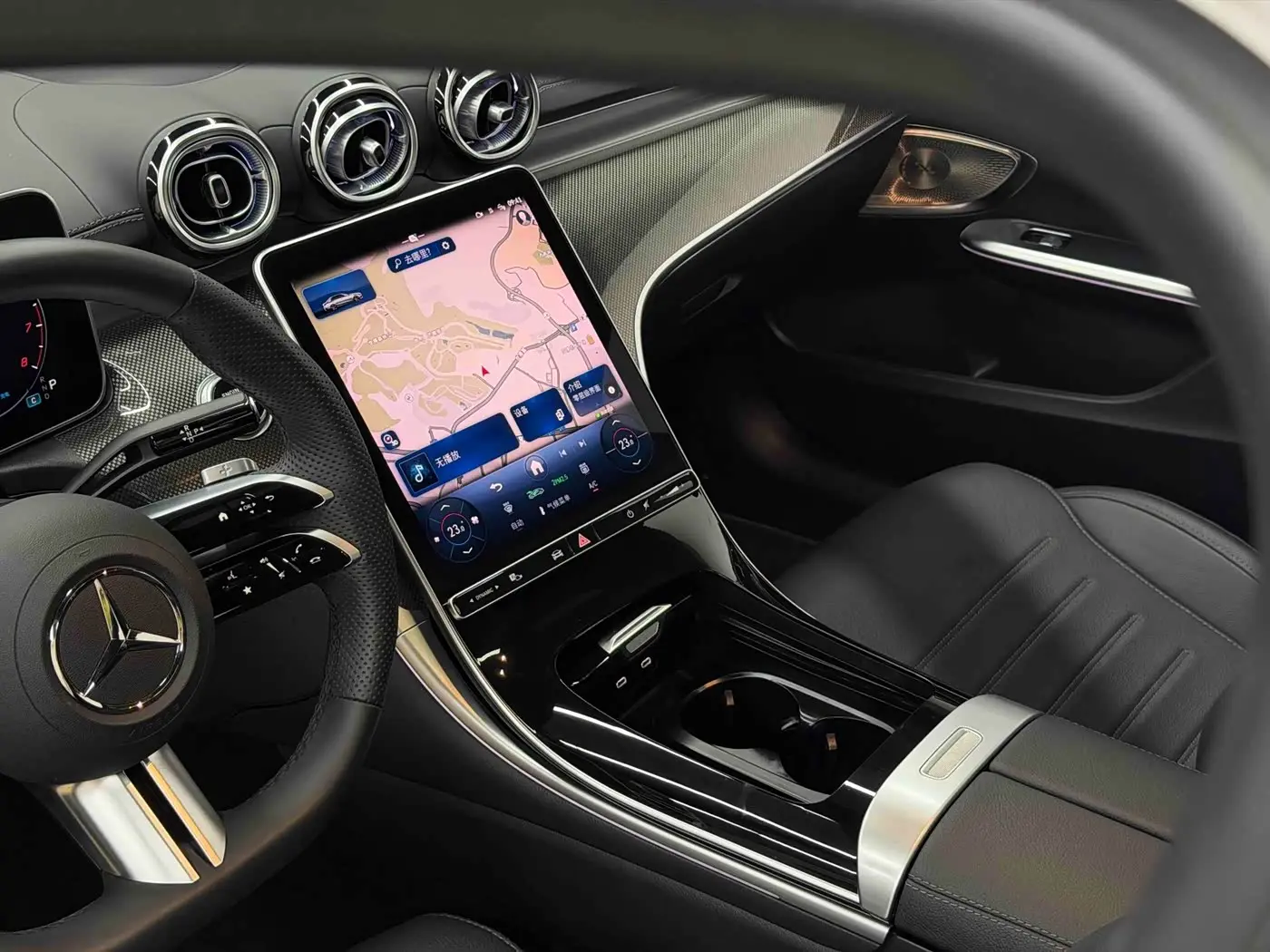 Mercedes-Benz C-Class 2025 — Фото 14/20
