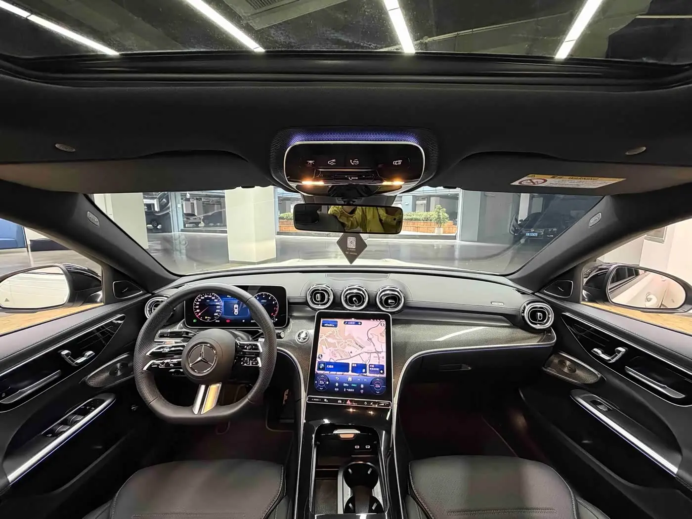 Mercedes-Benz C-Class 2025 — Фото 18/20