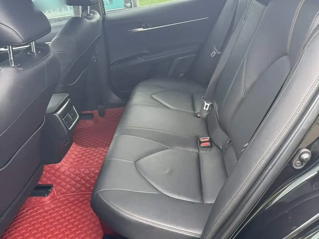 Toyota Camry 2024 — Photo 10/12