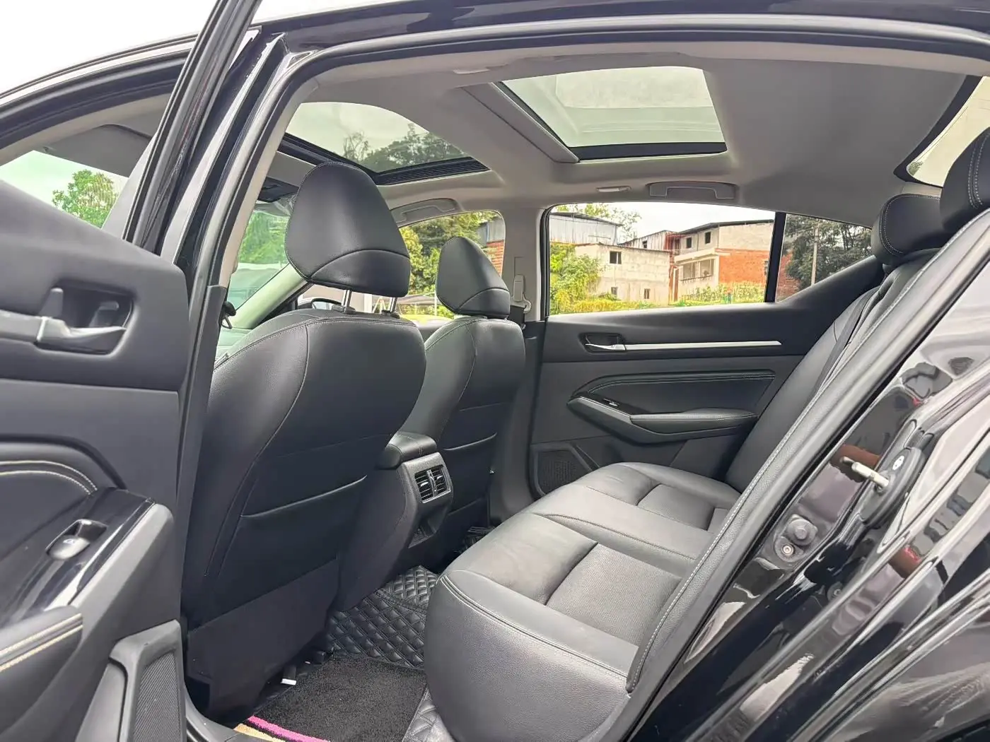 Nissan Teana 2024 — Photo 6/9