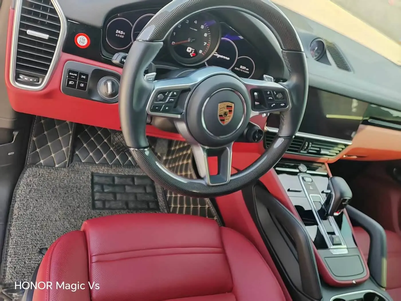 Porsche Cayenne 2021 — Photo 11/12