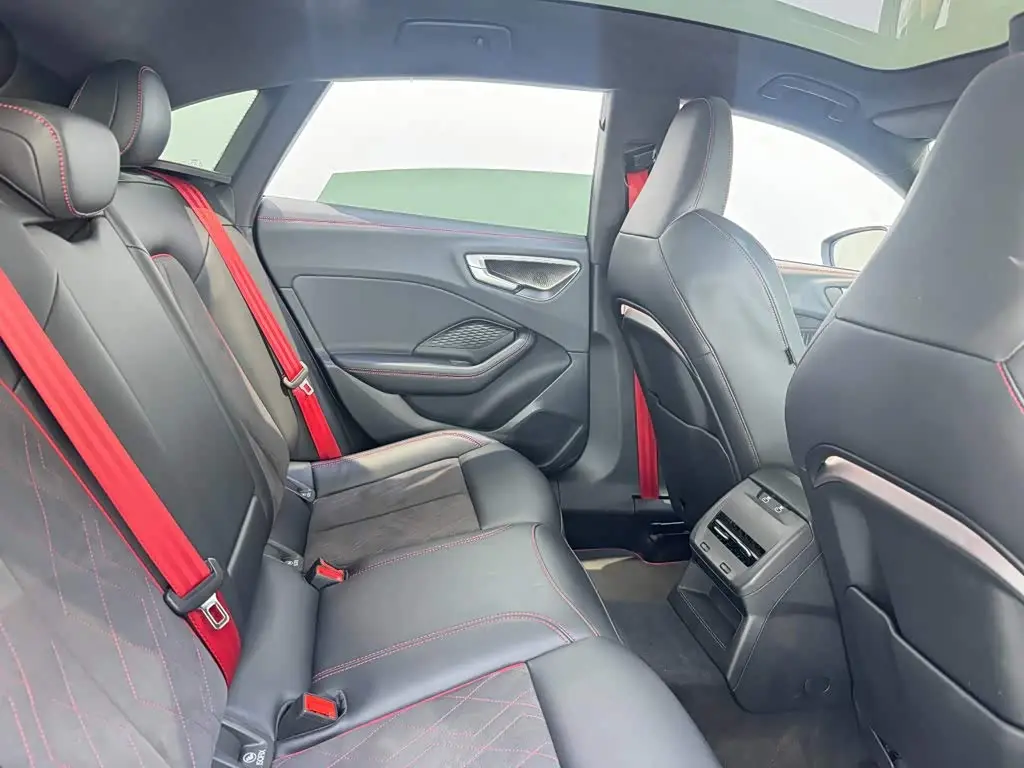 Audi A5L Sportback 2025 — Şəkil 9/20