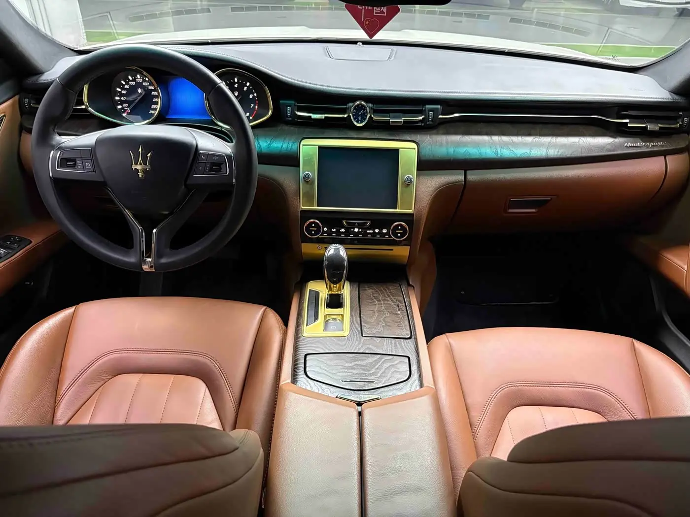 Maserati Quattroporte 2016 — Фото 14/20