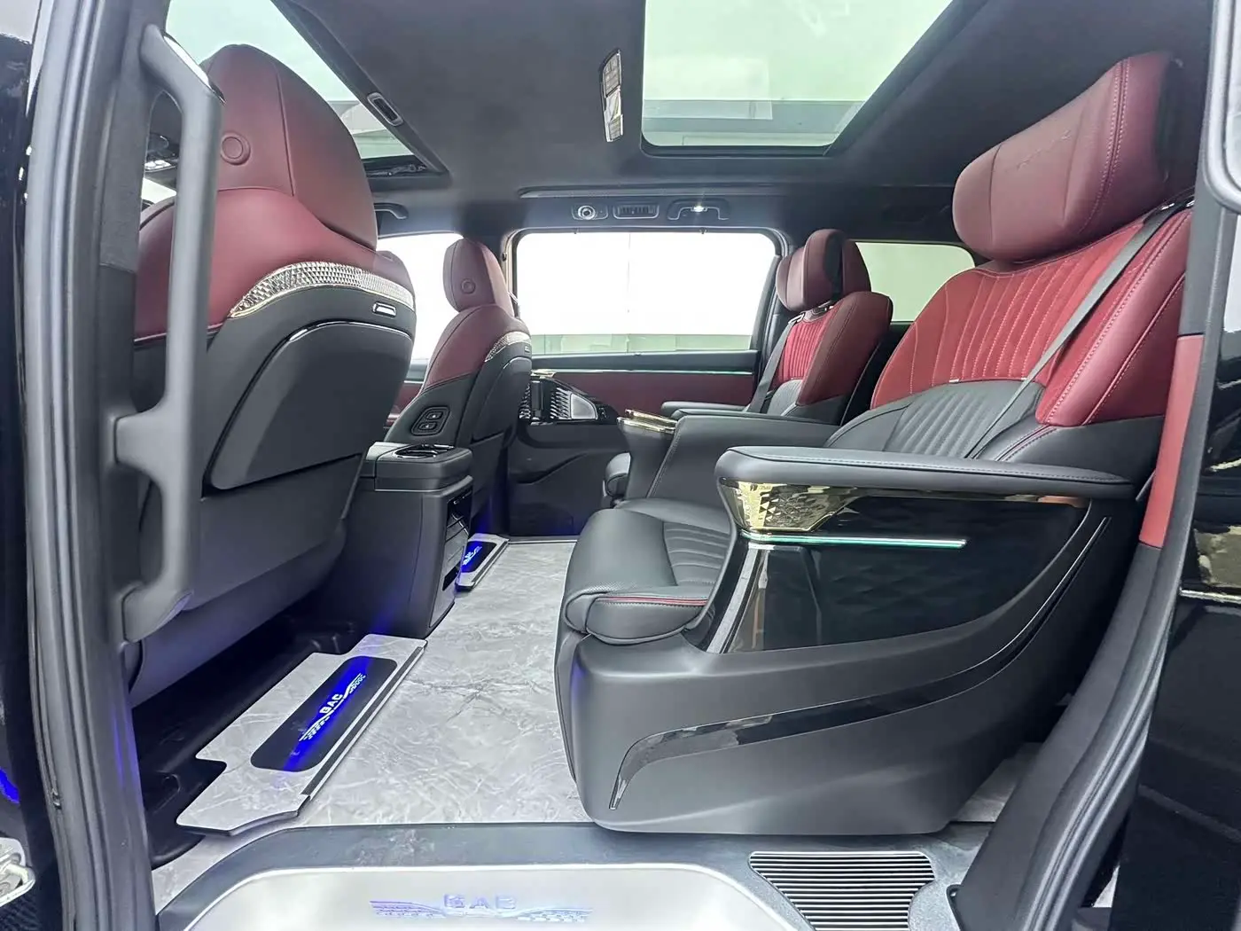 GAC Trumpchi Trumpchi M8 2024 — Фото 7/17