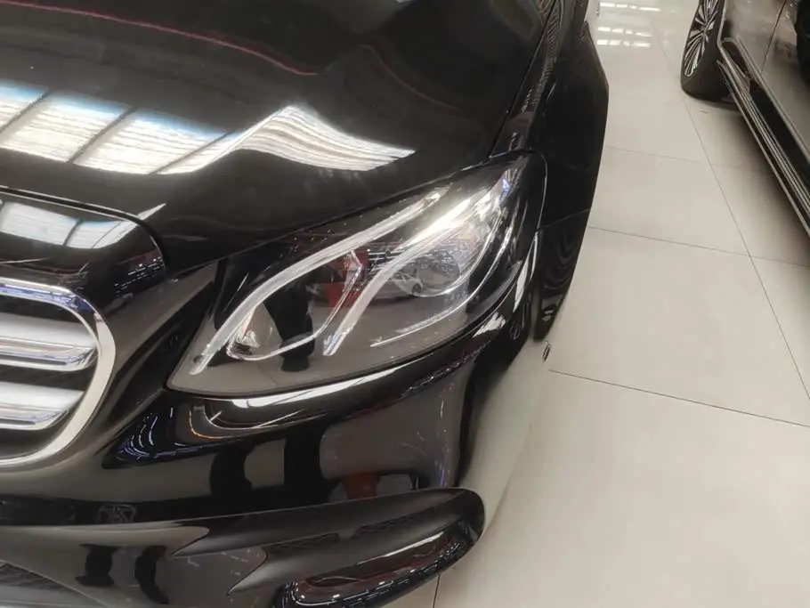 Mercedes-Benz E-Class 2020 — Photo 5/16