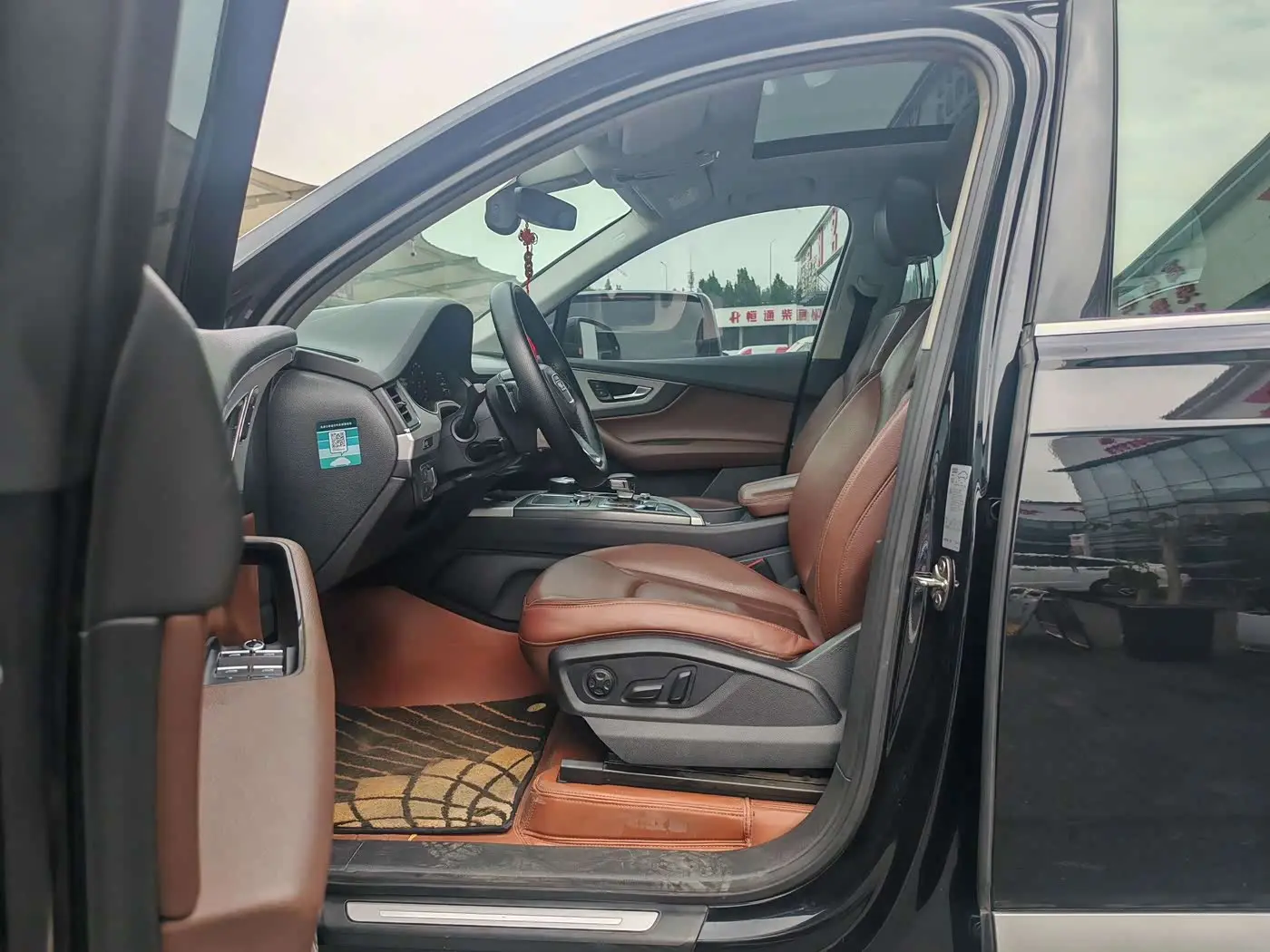 Audi Q7 2019 — Photo 10/20