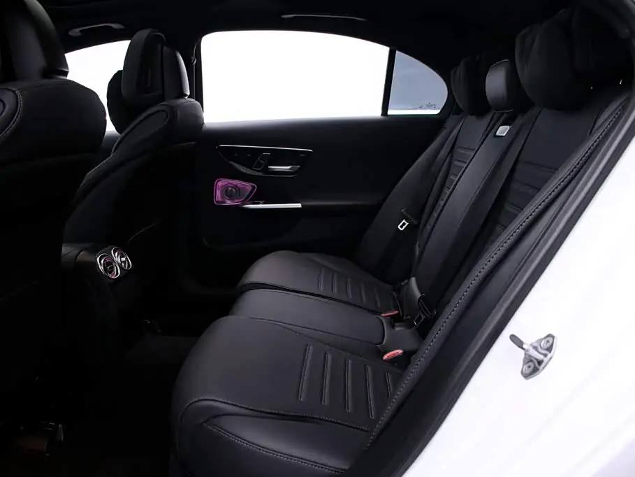 Mercedes-Benz C-Class 2023 — Фото 16/19