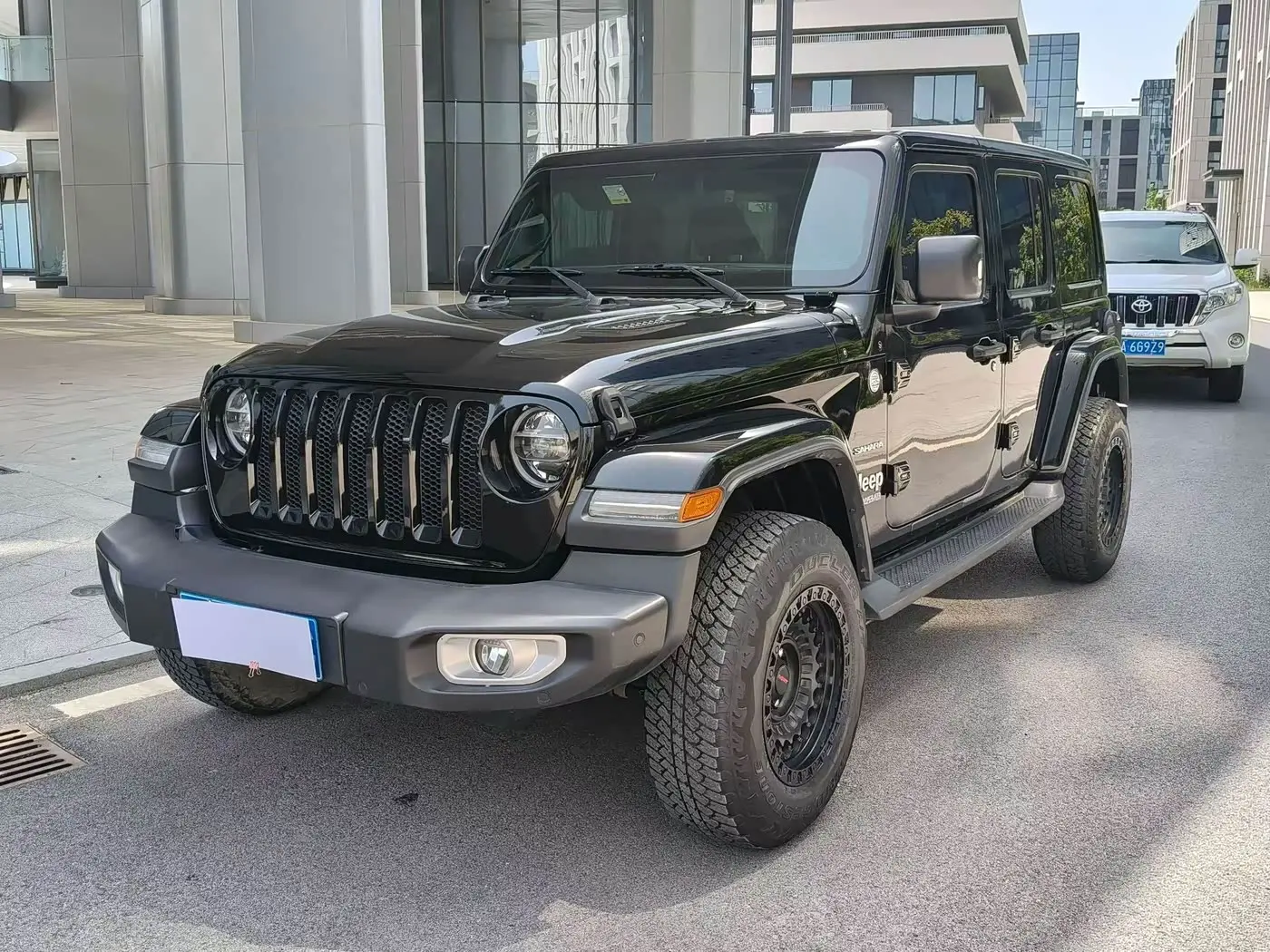 Jeep Wrangler 2019 — Фото 2/9