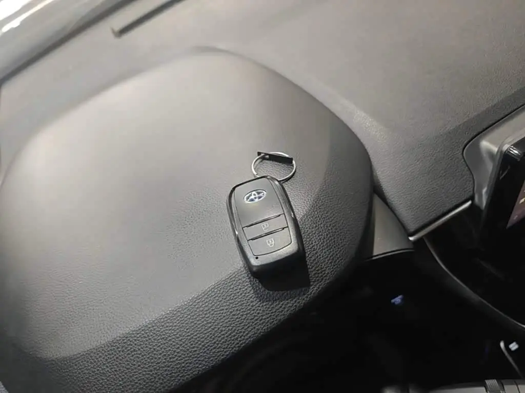 Toyota Corolla Cross 2024 — Şəkil 8/19