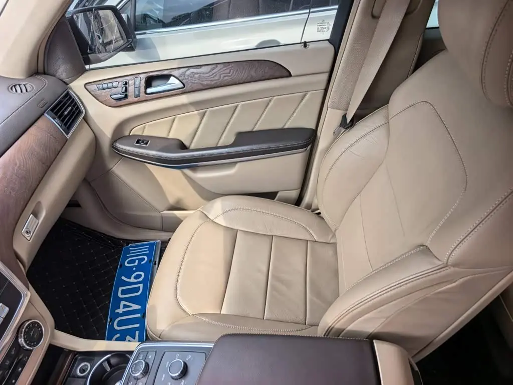 Mercedes-Benz GL-Class 2014 — Photo 10/13