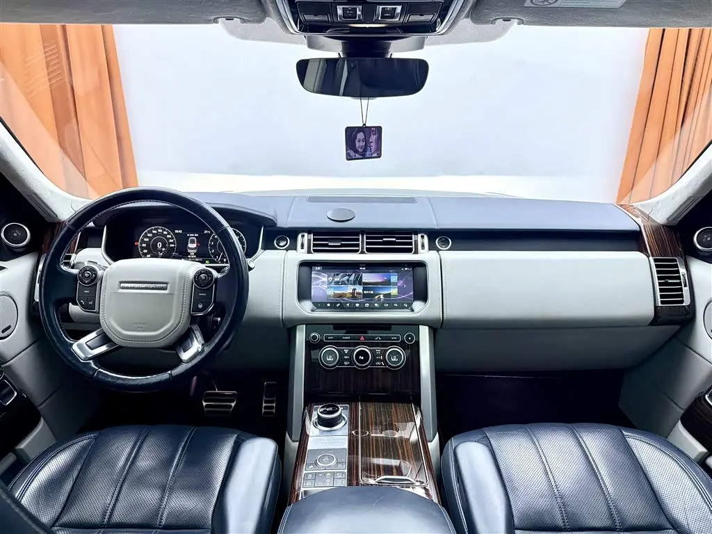Land Rover Range Rover 2017 — Photo 9/20