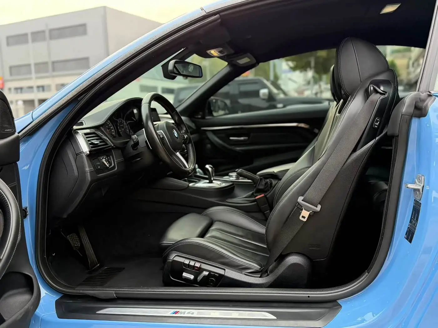 BMW M4 2018 — Şəkil 7/14