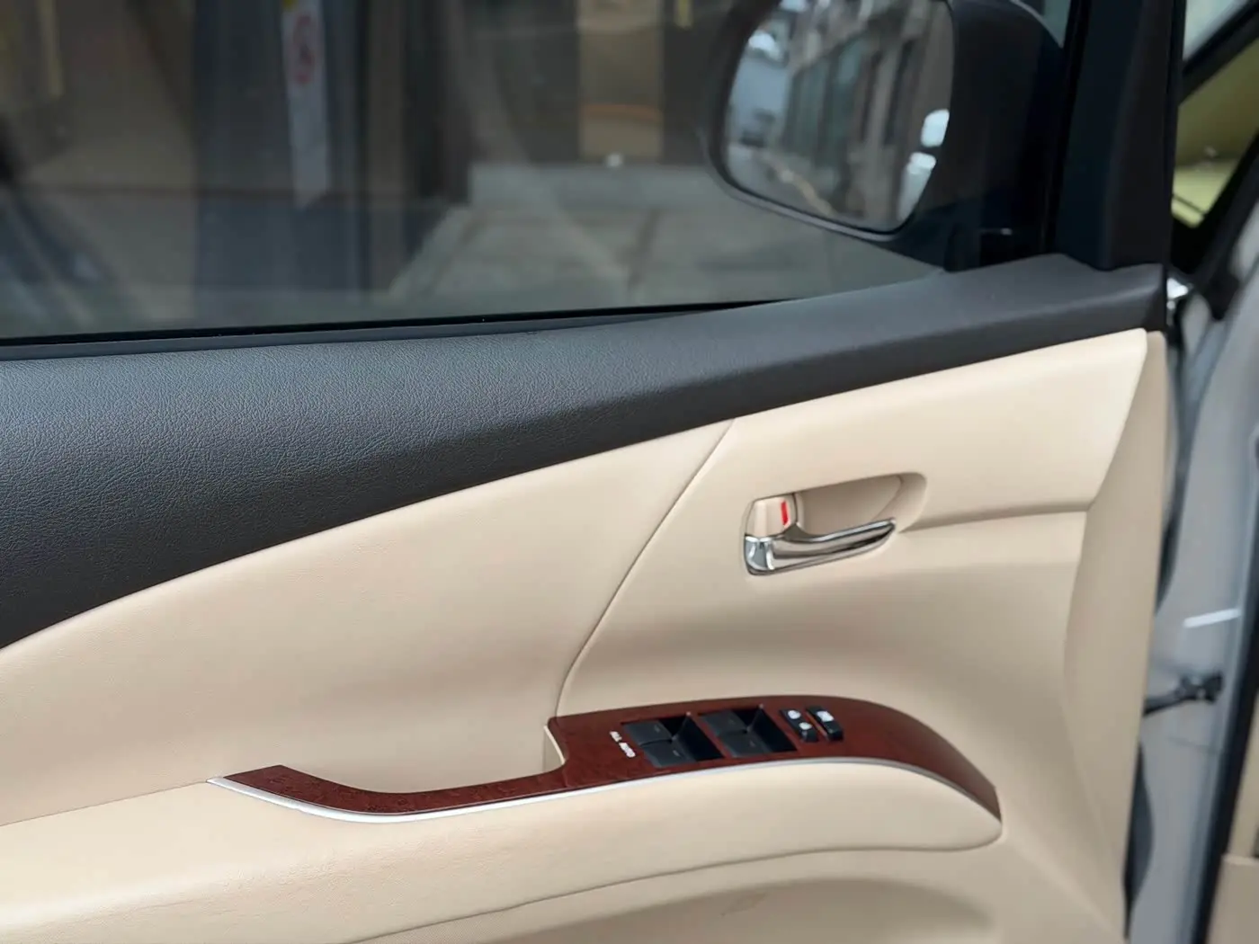 Toyota Previa 2018 — Photo 5/20