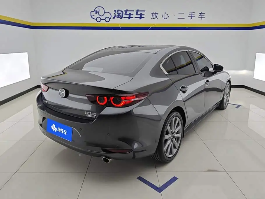 Mazda Mazda3 Axela 2024 — Photo 3/16