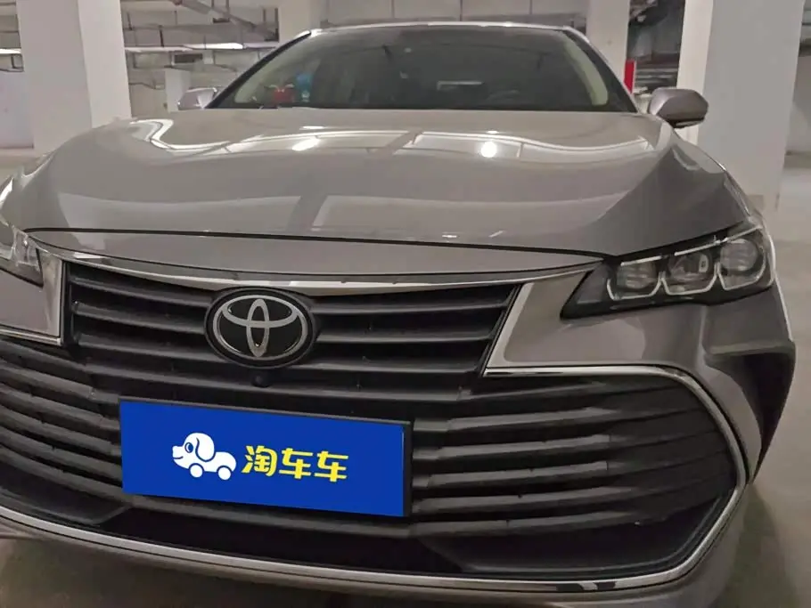 Toyota Avalon 2019 — Фото 2/16