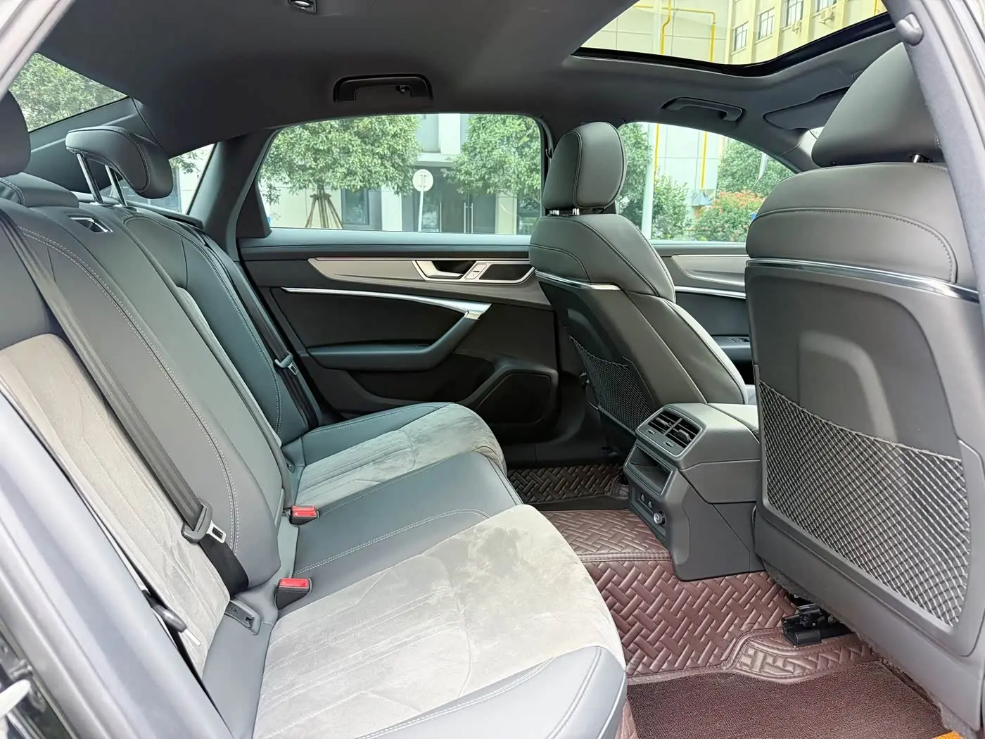 Audi A6L 2024 — ფოტო 12/17