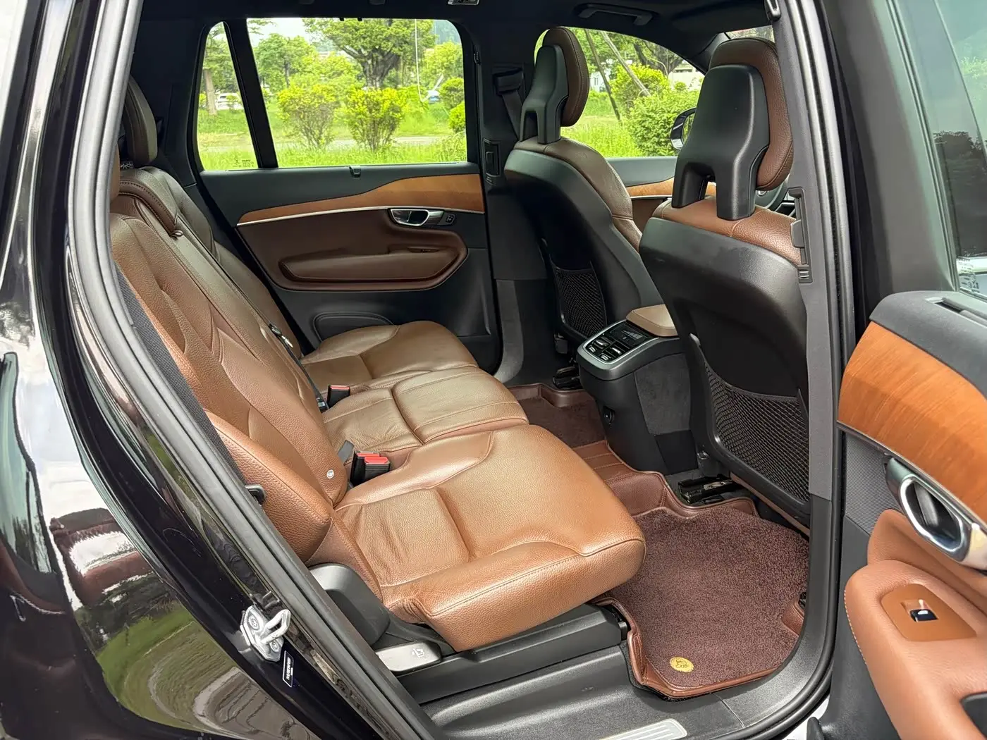 Volvo XC90 2021 — Photo 12/20