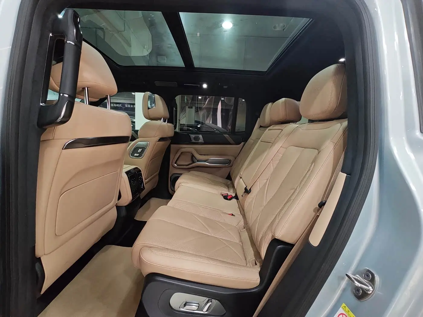 Fang Cheng Bao Leopard 8 2025 — Photo 18/20
