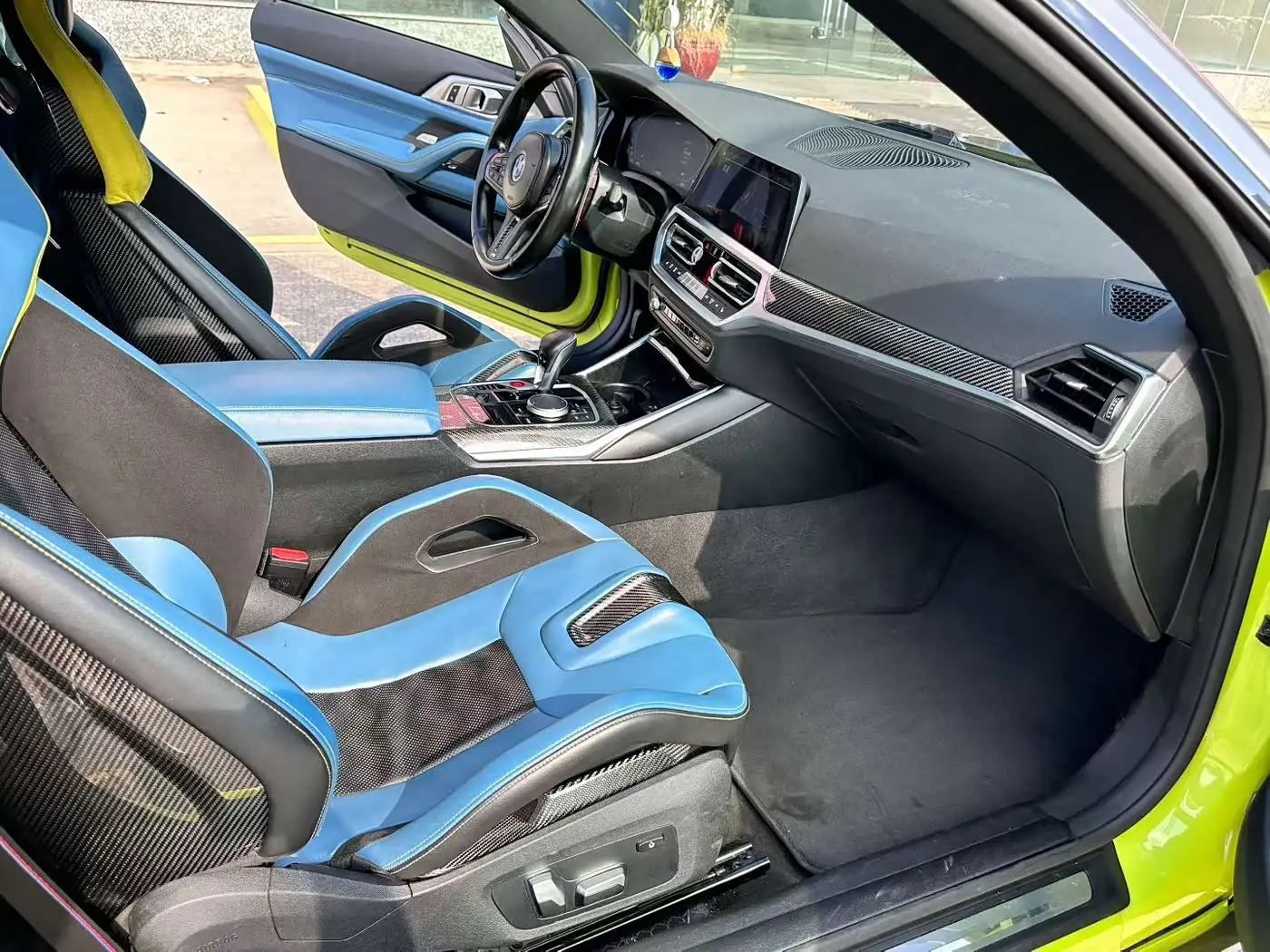 BMW M4 2022 — ფოტო 8/9