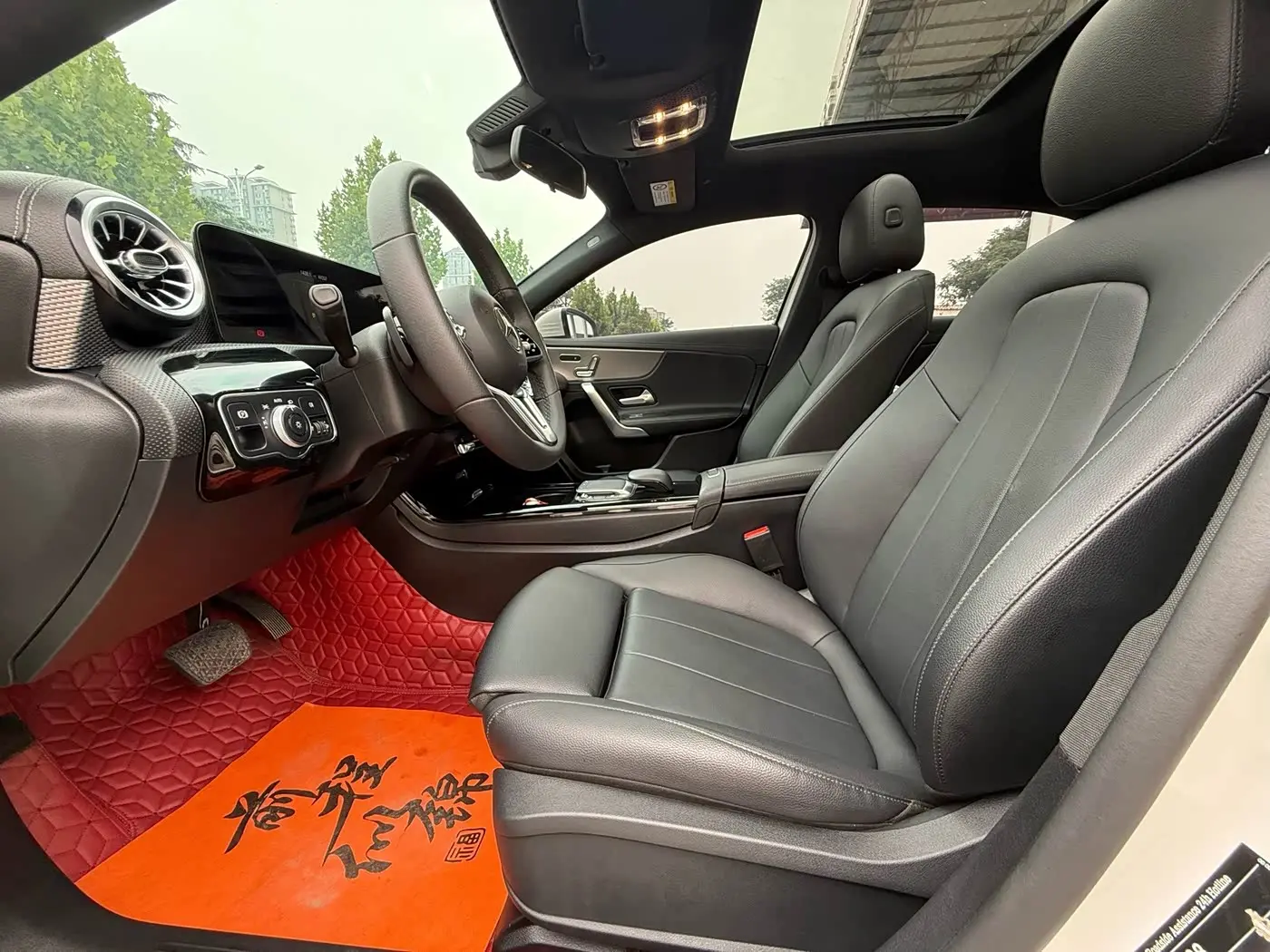 Mercedes-Benz A-Class 2022 — Photo 4/19