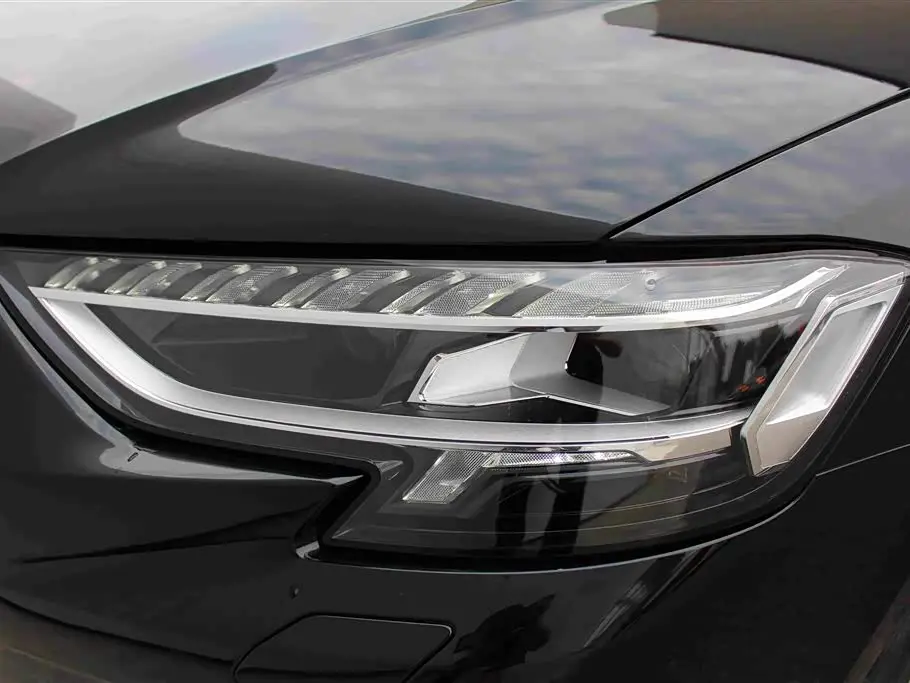 Audi A8 2024 — Photo 18/18