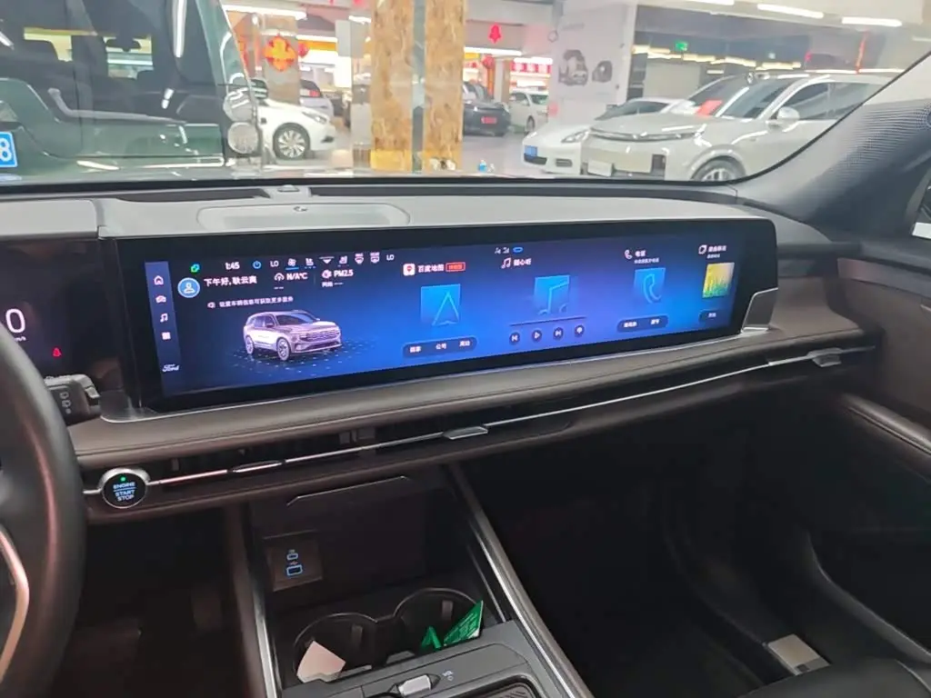 Ford Edge 2025 — ფოტო 13/20