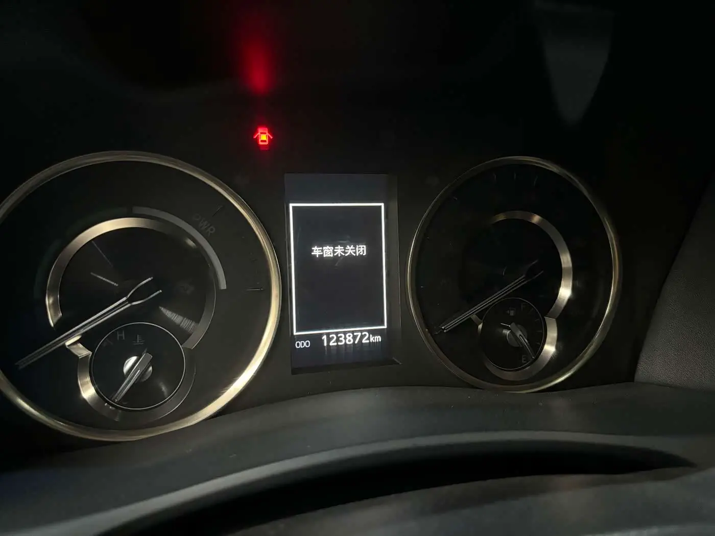 Lexus LM 2022 — Photo 11/15