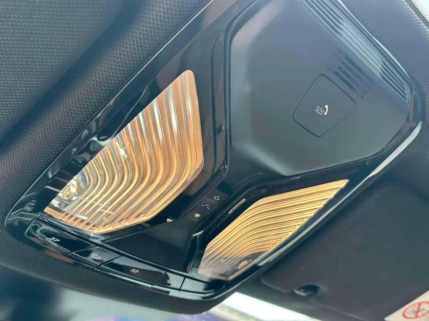 BMW 5 Series 2019 — ფოტო 15/20