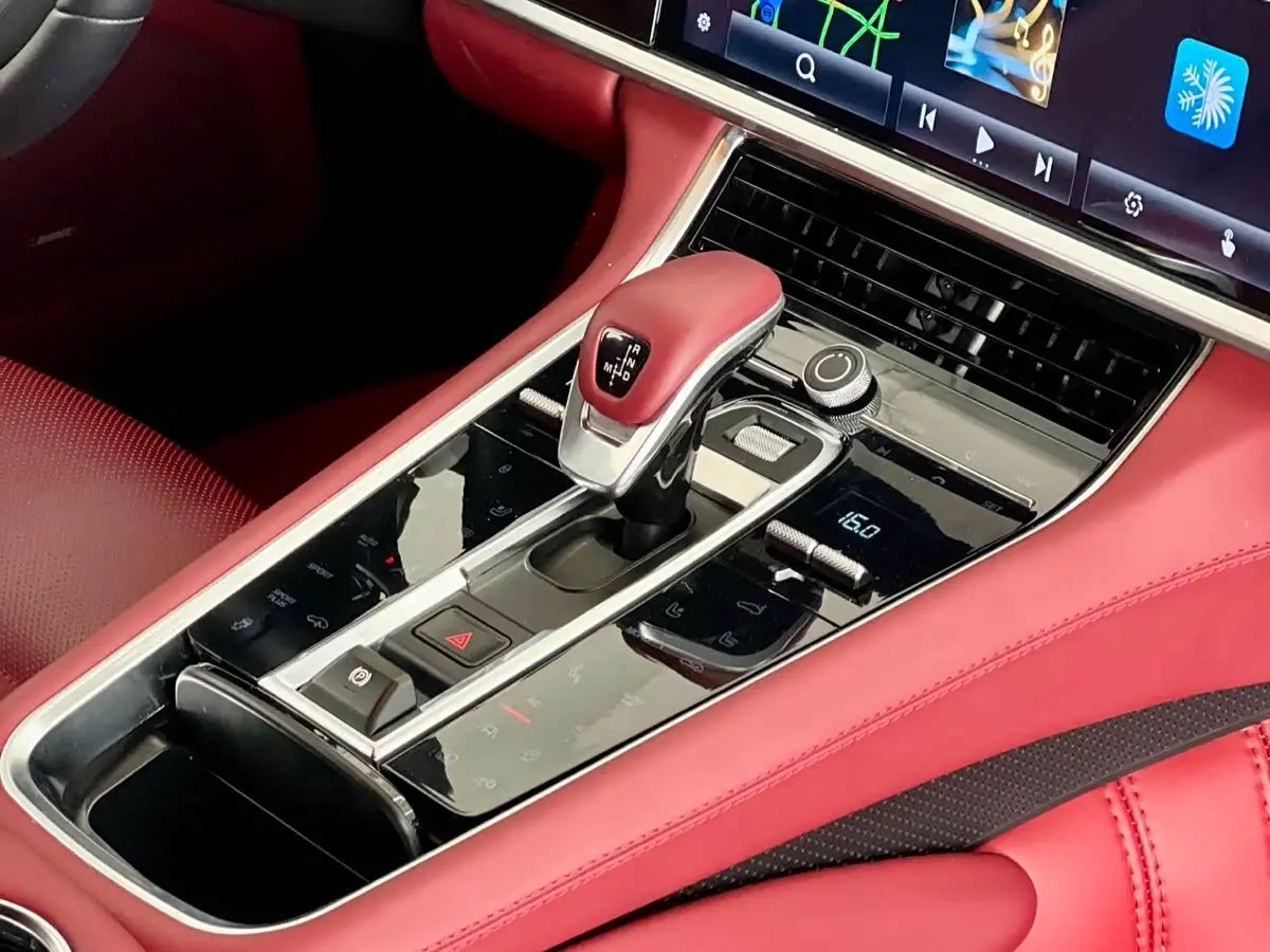 Porsche Panamera 2013 — Photo 10/13