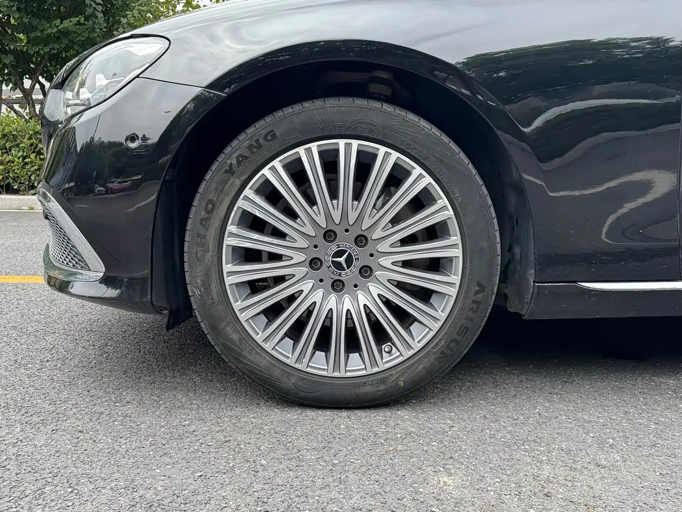 Mercedes-Benz E-Class 2021 — Photo 11/20