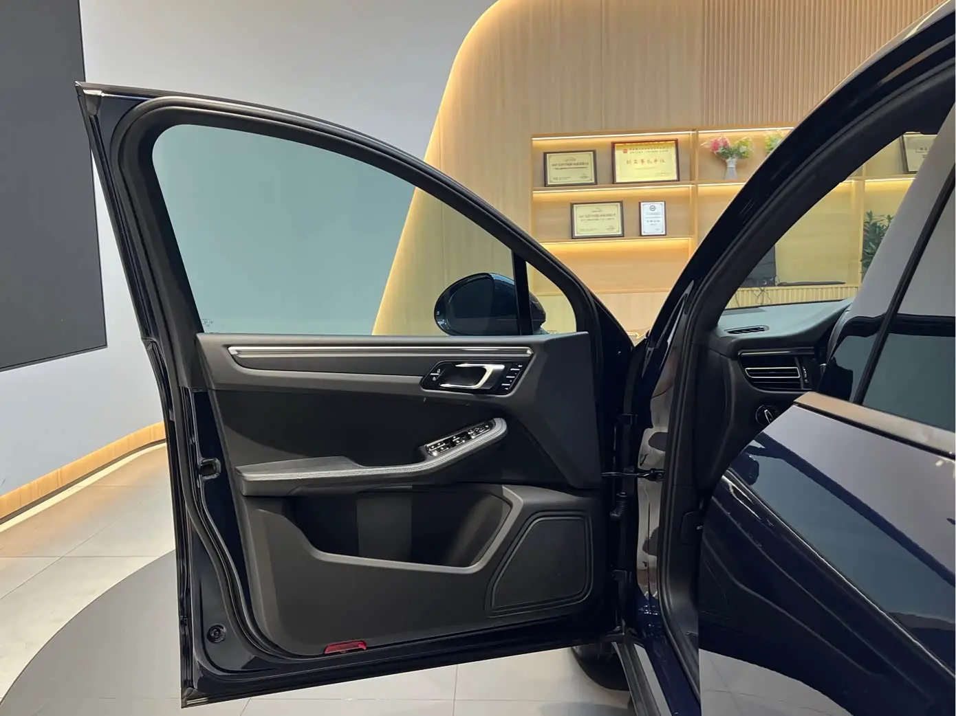 Porsche Macan 2019 — Photo 13/20