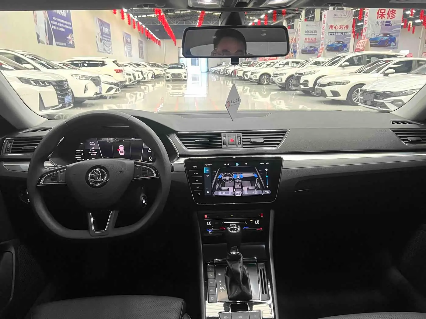 Škoda Superb 2024 — Şəkil 9/19